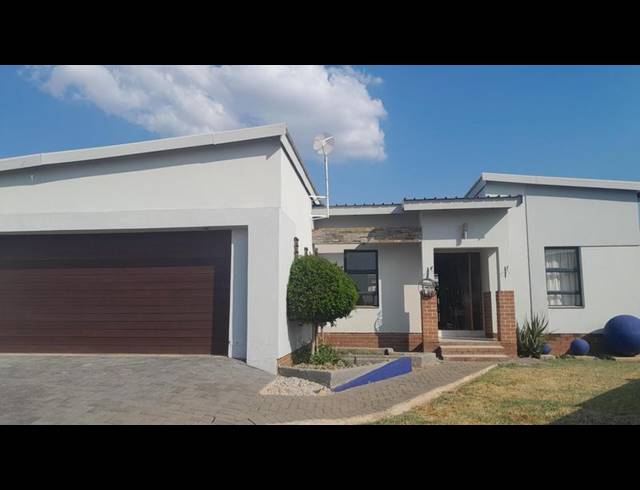 3 BEDROOM HOUSE FOR SALE IN BENDOR